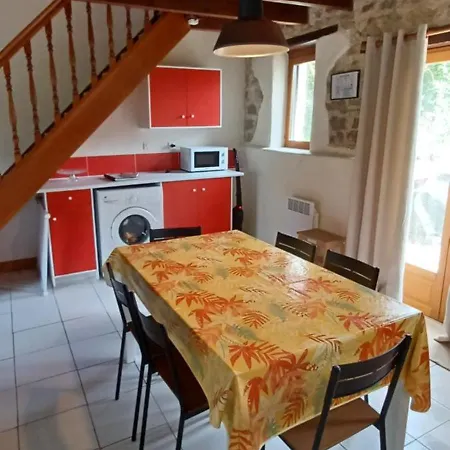 Holiday home At La Maison Sans Souci Le Guislain